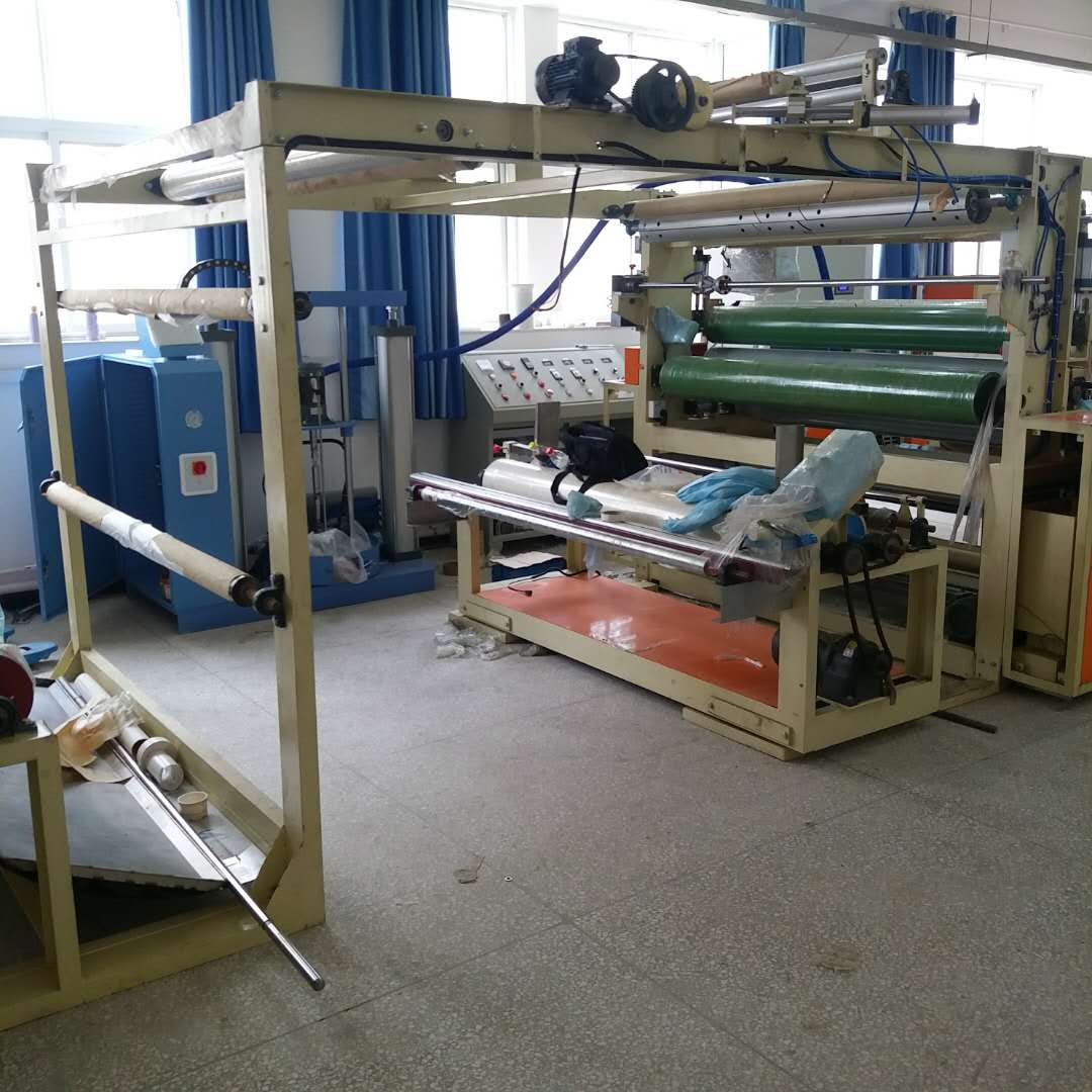 復(fù)合機(jī)廠家生產(chǎn)的復(fù)合機(jī)具有哪些特點(diǎn)？